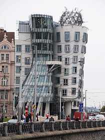 Tanzendes Haus in Prag von Frank O. Gehry