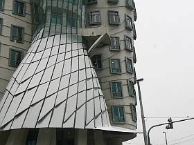 Tanzendes Haus in Prag von Frank O. Gehry, V. Milunic