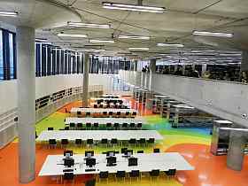 National Technische Bibliothek Prag von Studio Projektil