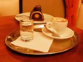 Kaffeehäuser und Kaffee in Prag